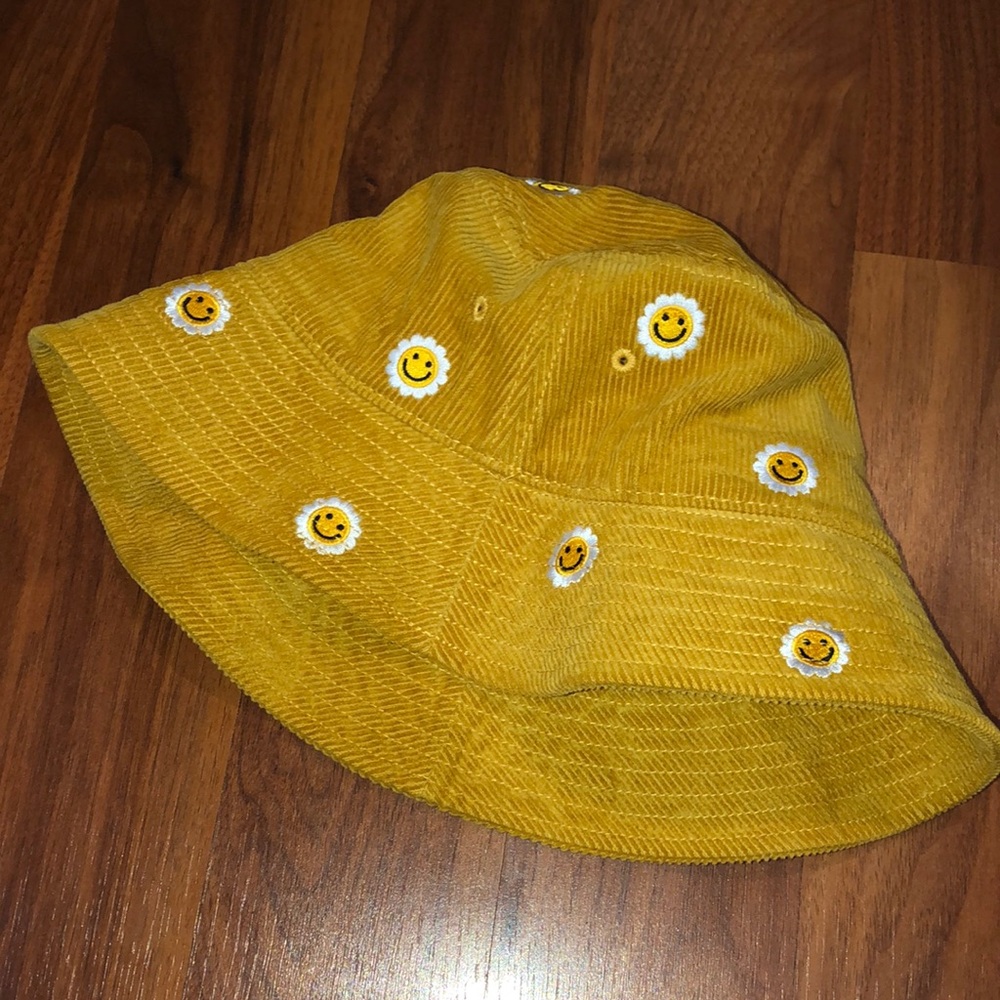 Summer bucket cap